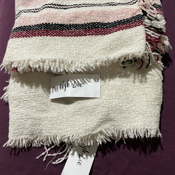 Style & Co Women’s Scarves x2 - Picture 4 of 4